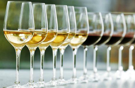 Польза и вред сухого виноградного вина, приготовление домашнего сброженного сока из винограда